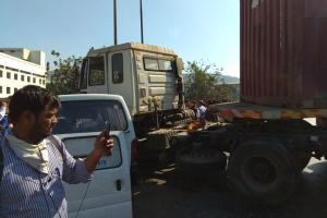 Mumbai: One killed as container rams vehicles on Sion-Panvel highway