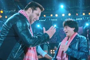 This is what SRK and Salman kept as a memorabilia from Zero's song