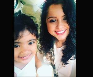 R Ashwin's wife Prithi and 'pattaani' daughter's day out. See photo!