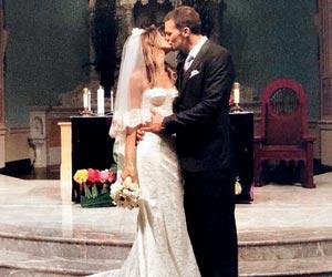 Model Gisele Bundchen and hubby Tom Brady get mushy on ninth wedding anniversary