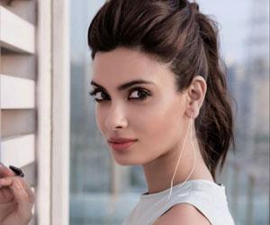 Diana Penty ditches plastic, takes the eco-friendly way