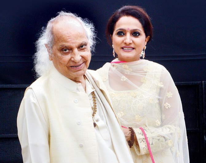 Pandit Jasraj and daughter Durga Jasraj