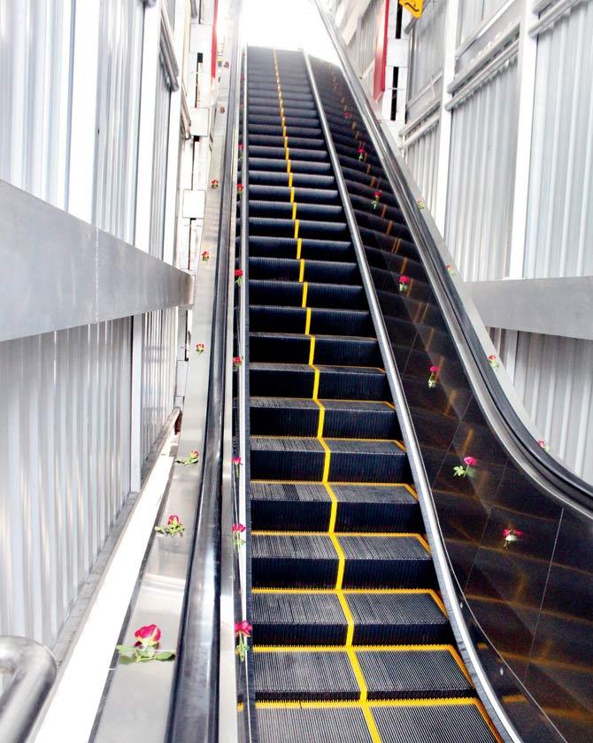 The skywalks that are being constructed at Jogeshwari station and Buddha Colony in Kurla West will get escalators. Representation pic