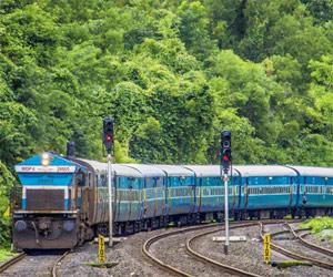 Railways to do away with reservation charts on trains from March 1 on trial basi