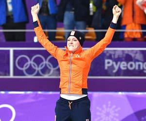 Dutchwoman ter Mors breaks Olympic record to win women's 1,000m speed skating