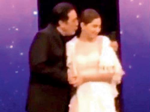 Javed Sheikh and Mahira Khan