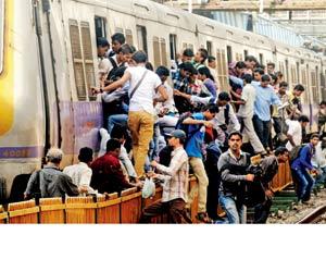Union Budget 2018: Mumbai Railways get Rs 51,000 crore boost