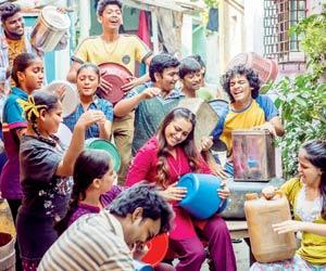 Behind the scenes: How Rani Mukerji shot with Worli children for Hichki song