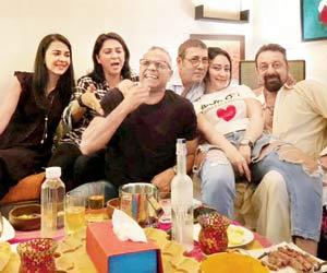 This is how Sanjay and Maanayata Dutt celebrated their 10th wedding anniversary