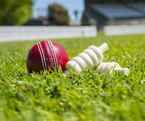 Saurashtra beat Baroda by 3 wickets to enter Vijay Hazare semis