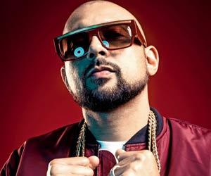 Sean Paul and Marshmello perform at music festival in Pune