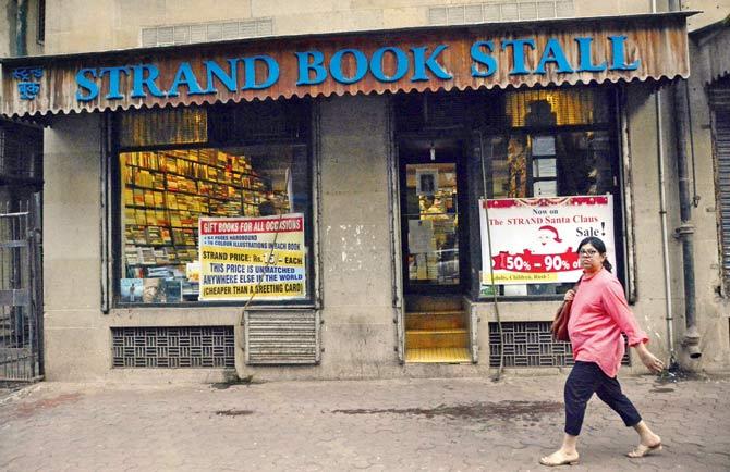 Strand book stall