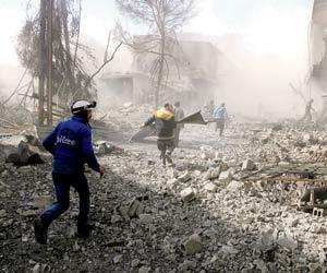 Syrian jets bombard rebels enclave, kill 100 civilians