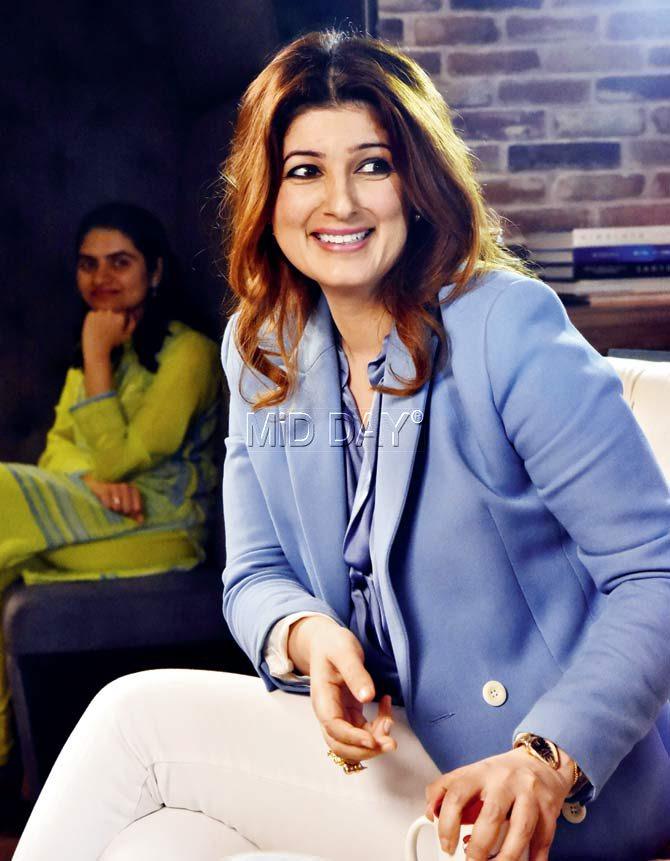 Twinkle Khanna with Team mid-day. Pics/Pradeep Dhivar