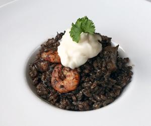 Add black foods like Black rice and sesame seeds to your diet for healthy living