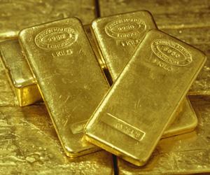 Man held with gold biscuits worth Rs 7 lakh at Mumbai airport