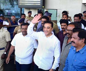 Kamal Haasan visits Abdul Kalam's residence before launching political party