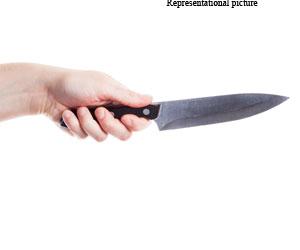 Man stabbed to death, wife injured by pickpockets in New Delhi