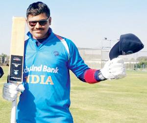 India's blind cricketer Ajay Reddy delivers motivational speech to students