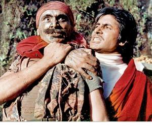 Amitabh Bachchan was dethroned by SRK on Twitter by getting more follower count