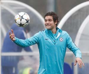 CL: Marcos Alonso rejoins Chelsea training for Barcelona tie