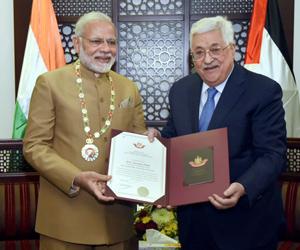  PM Narendra Modi meets President Abbas Mahmoud on historic visit to Palestine