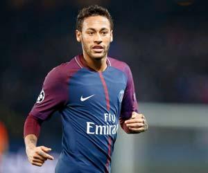 Paris St Germain president visits injured Neymar in Brazil
