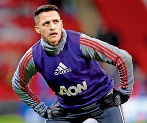 CL: We'll have to tie Sanchez up, says Sevilla coach ahead of Man United clash