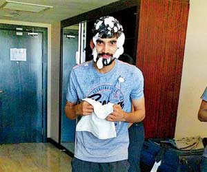 Kidambi Srikanth celebrates 25th birthday with teammates