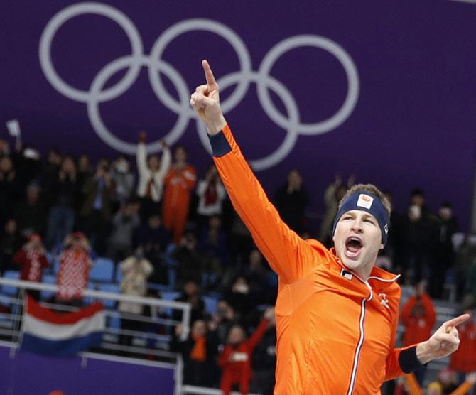 Dutch speed skater Sven Kramer wins 3rd straight Olympic gold