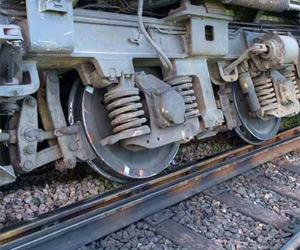 24 bogies of goods train derail in Satna