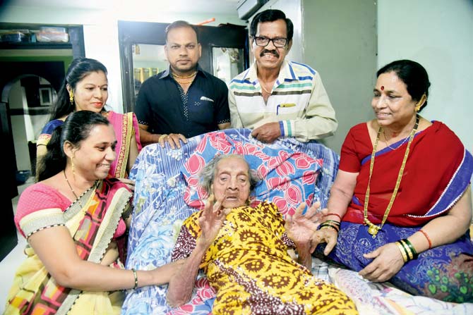 Vitabai Patil, who was operated on February 12, with family