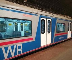 Mumbai: First class passengers can now travel in AC local train