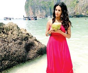 Amyra Dastur on sets of her Telugu film Raju Gadu