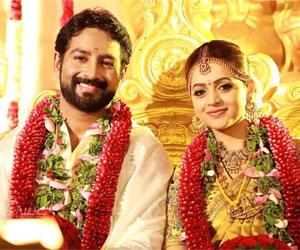 South actress Bhavana gets married to Naveen, duo throw wedding reception