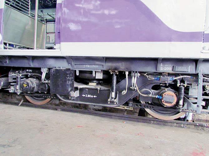 The RDSO stated that the train failed trial runs at 140 kmph because of a fault in the bogie design. Pics/Arzan Kotval