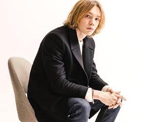Charlie Plummer to star in Spontaneous