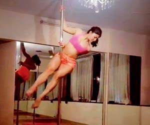 Jacqueline Fernandez to do a pole-dance act in Race 3