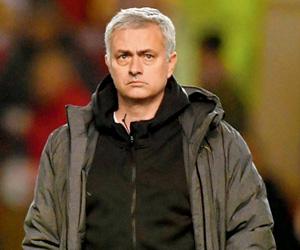 Jose Mourinho rubbishes talks of leaving Manchester United