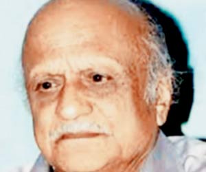 Slain author M M Kalburgi's wife seeks SIT probe into his murder