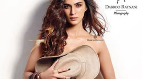 480px x 270px - Oh so hot! Kriti Sanon poses topless for Dabboo Ratnani's 2018 calendar