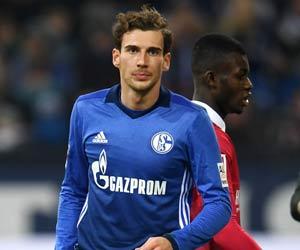 leon goretzka s move to bayern munich upsets schalke fans