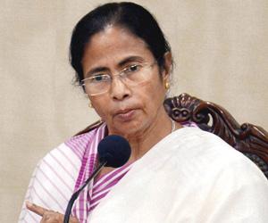 Bengal to offer rural houses to five lakh families: Mamata Banerjee
