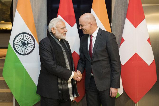 Narendra Modi meets CEOs at WEF IMF reaffirms India growth story