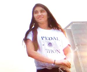 Imtiaz Ali's daughter Ida participates in a cycling marathon for a cause