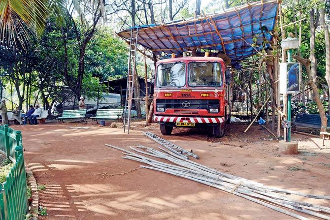 The fire engine that was stationed inside Priyadarshini Park in June last year and removed following an HC order in October. File pic
