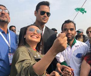 Rani Mukerji flies kites in Ahmedabad, promotes Hichki
