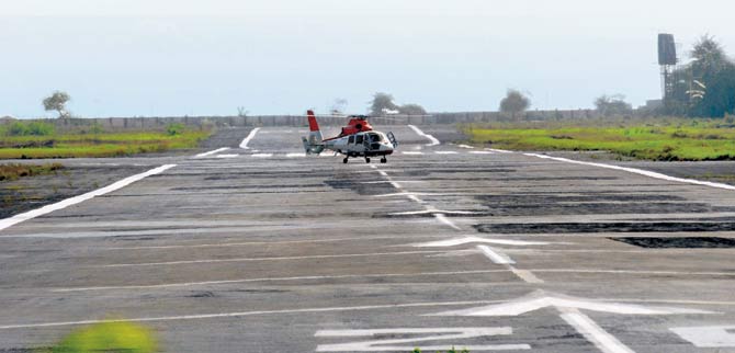 The CMP proposes building a road that will cut right through the runway at Juhu airport to connect Santacruz with Andheri. File pic