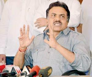 Sanjay Nirupam alleges nexus between CM, Ajoy Mehta and Mojo's owner