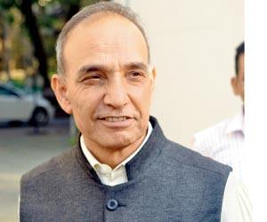 Dr Satyapal Singh wants Darwin's apes-to-human theory be removed from text books